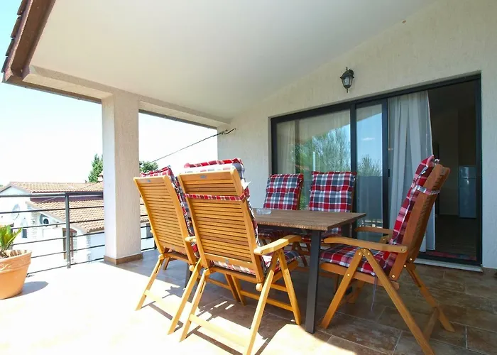 Dejan 1918 * Medulin