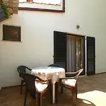 Apartment Dejan 1918 *