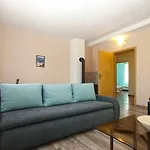 Dejan 1918 Apartment *